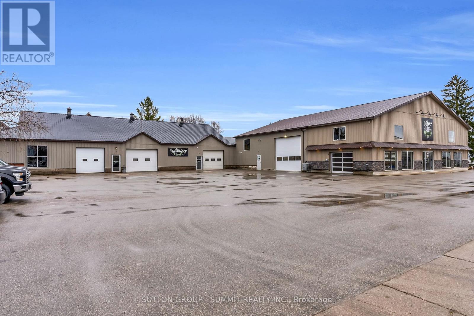 205 GARAFRAXA STREET