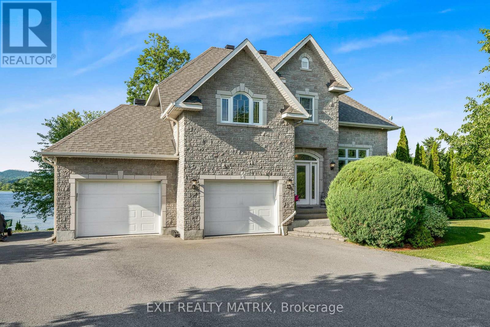 115 GASCON STREET - Photo 3