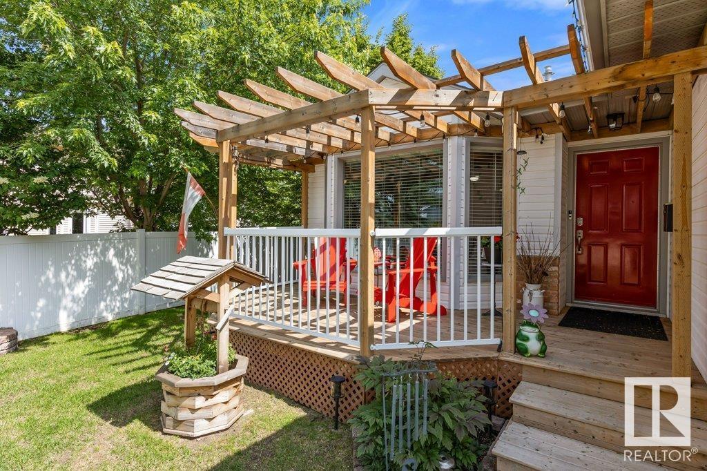 18 PINEVIEW DR