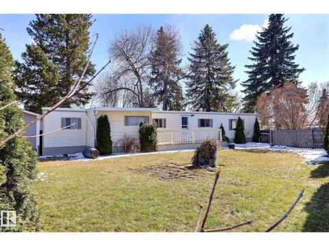 255 EVERGREEN PA NW Edmonton AB T5Y4M2