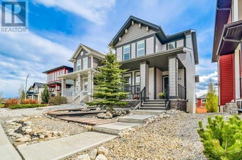 32 Heritage Boulevard Cochrane AB T4C2M1