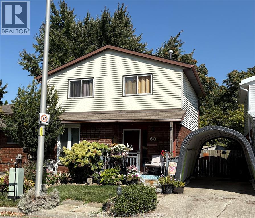 60 COPPERFIELD CRESCENT