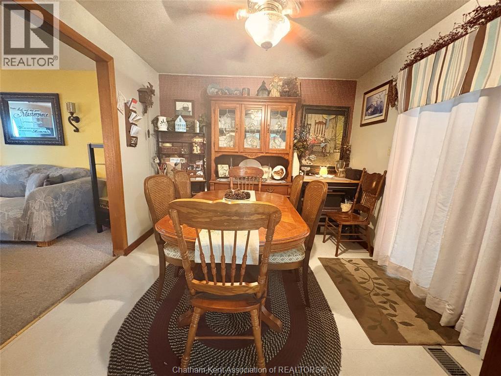 60 COPPERFIELD CRESCENT