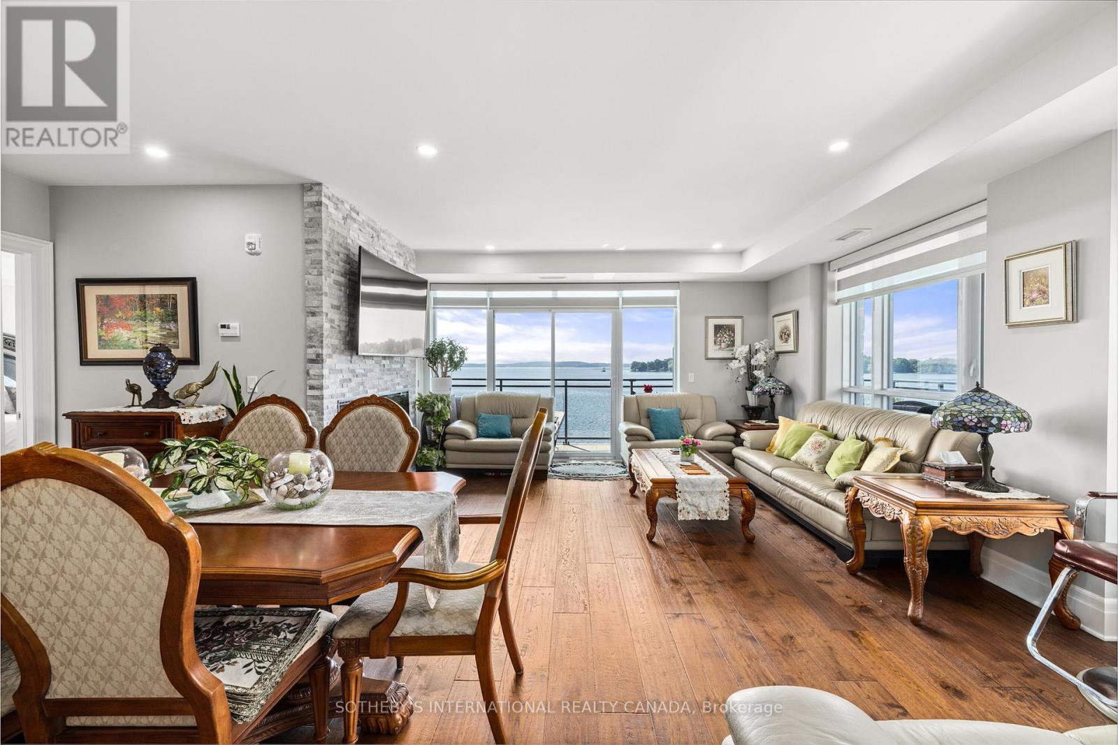 221 - 129B SOUTH STREET