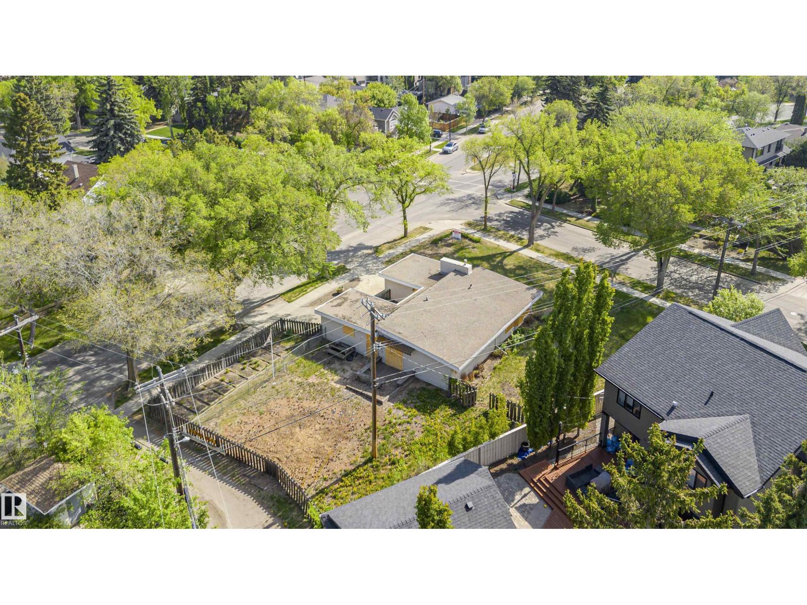 9788 146 ST NW