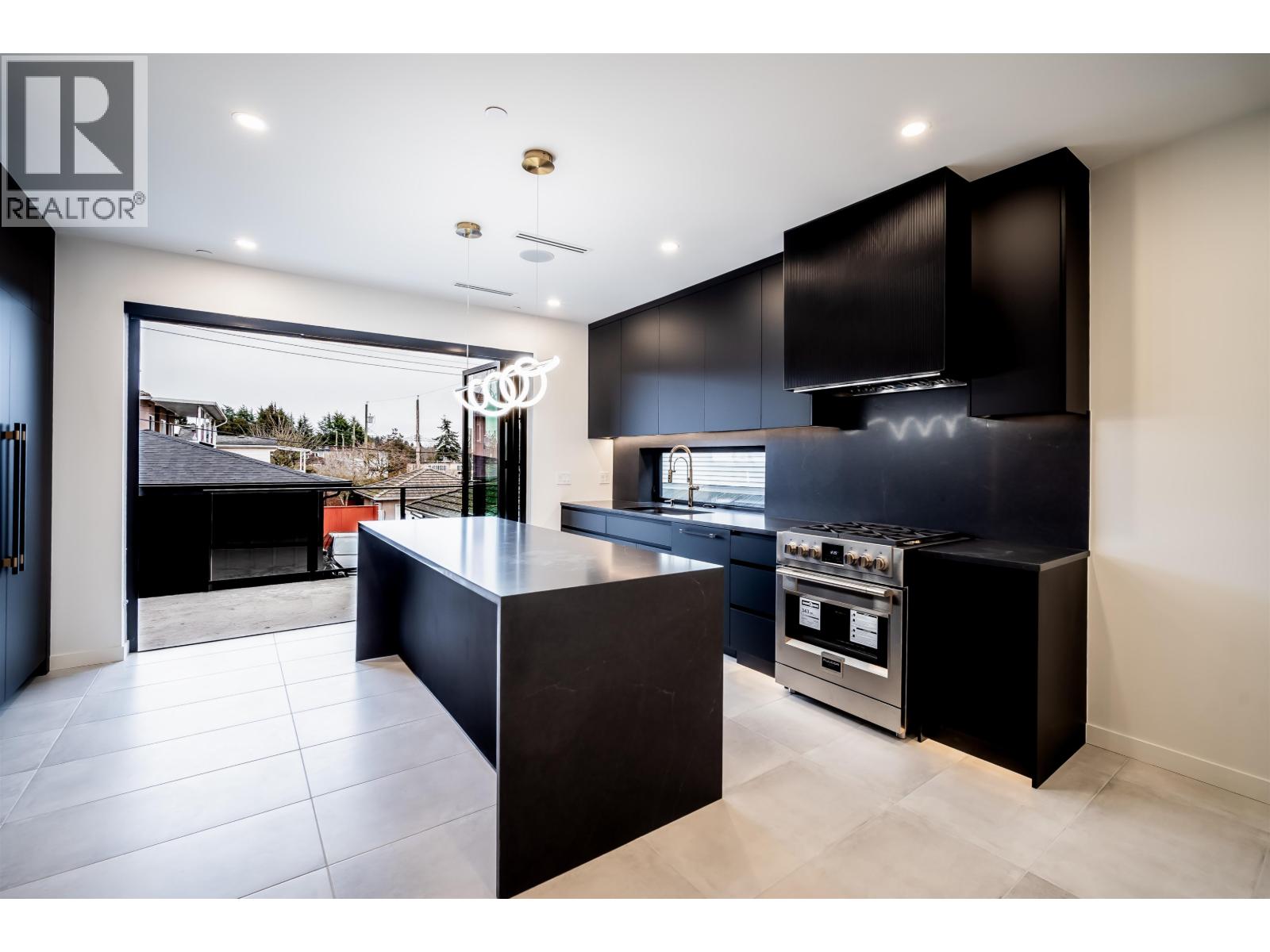 7962 INVERNESS STREET