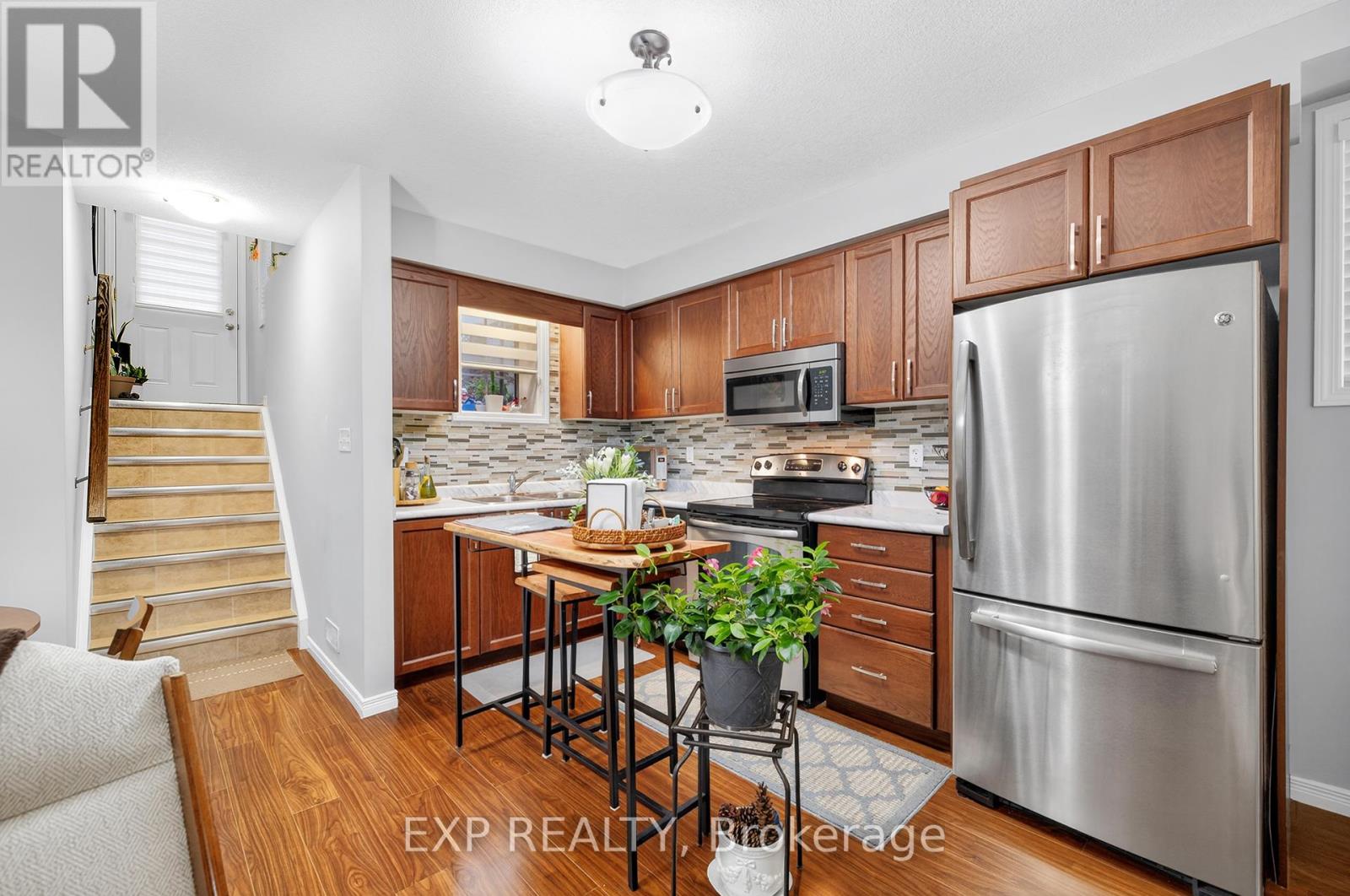 6A - 230 JESSICA CRESCENT