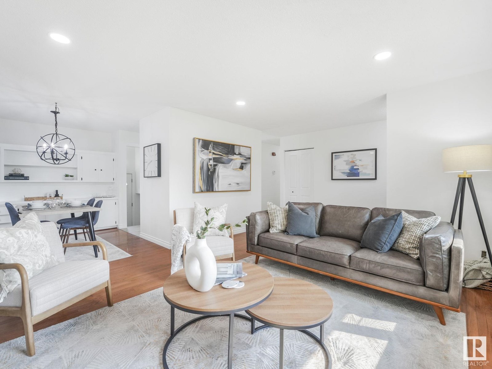 14711 73 ST NW