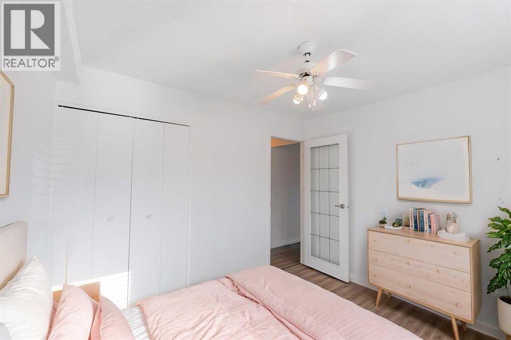 4, 104 Sabrina Way SW