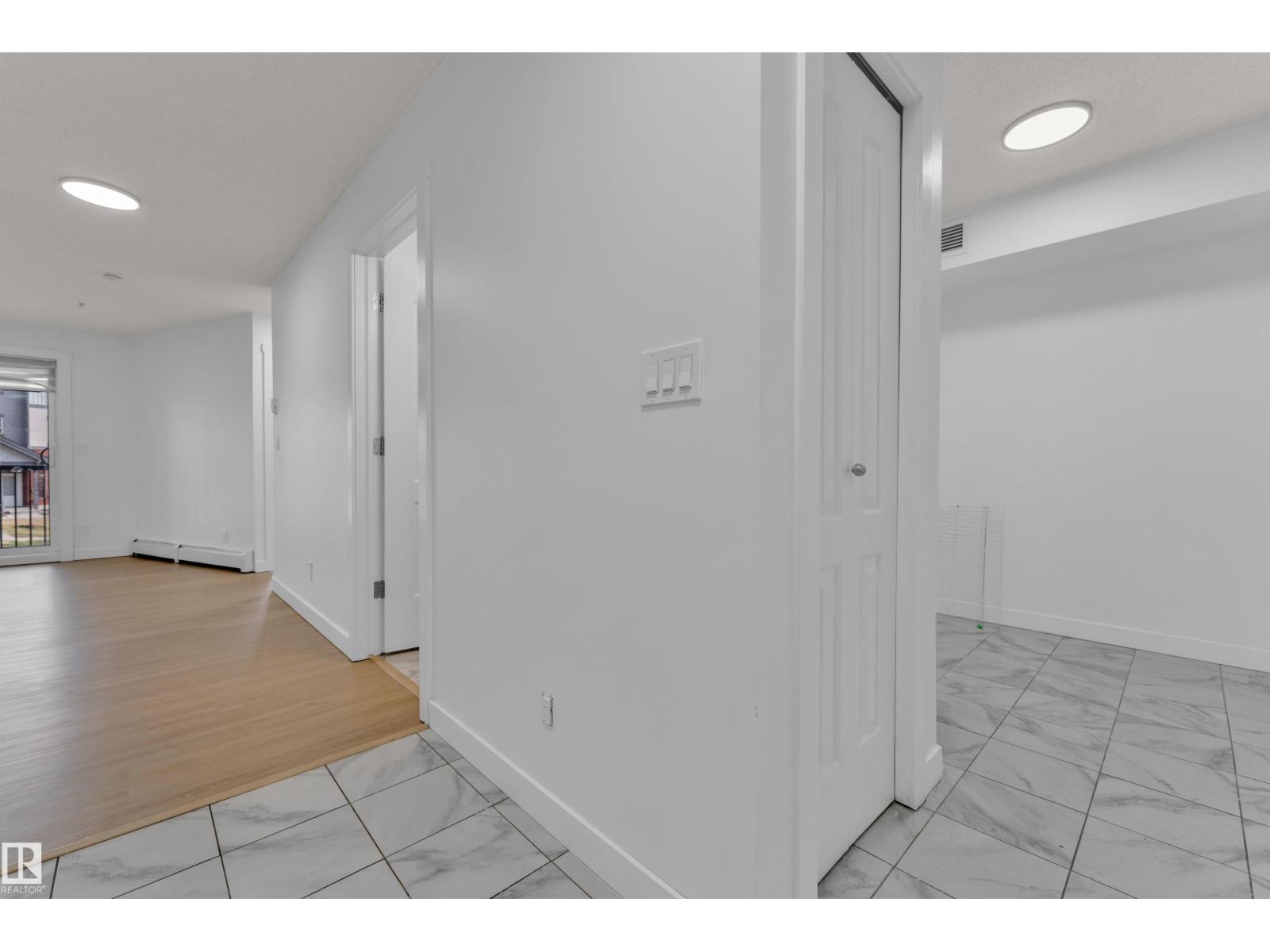 #217 667 Watt BV SW