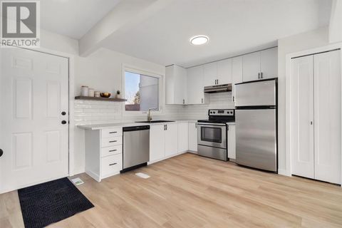 8 Dovercliffe Way SE Calgary AB T2B2C6