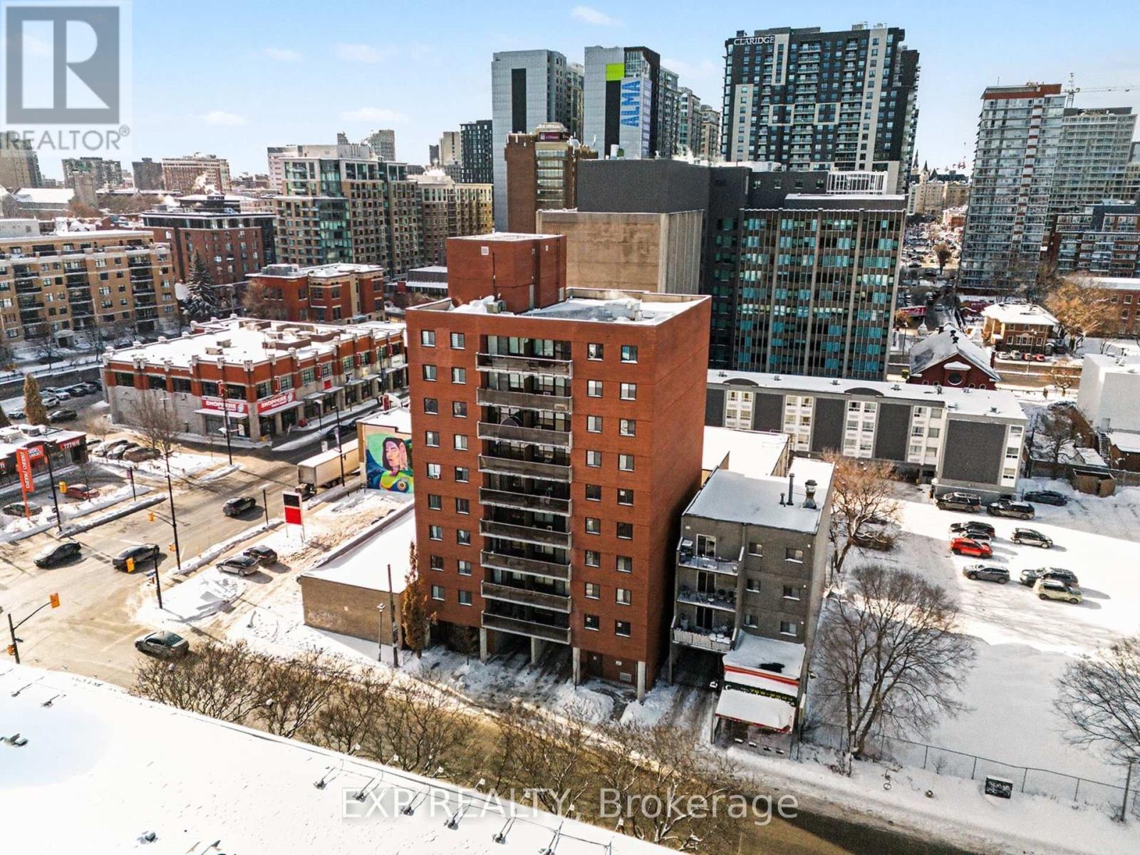 801 - 154 NELSON STREET