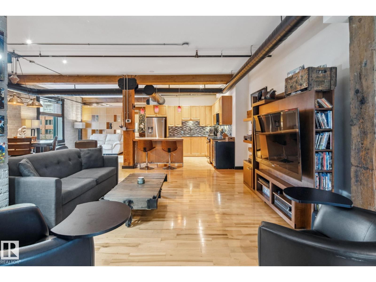 #302 10169 104 ST NW