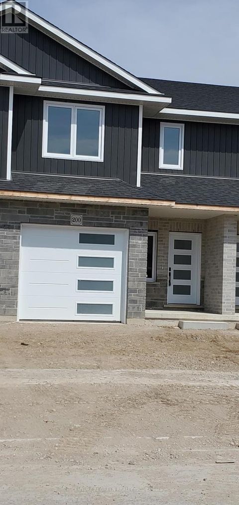 200 HOOPER STREET St. Marys ON N4X0A8