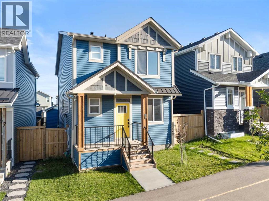 571 Livingston Way NE