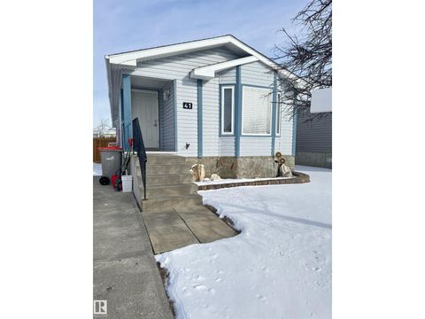 41 Graywood Cove Stony Plain AB T7Z2P4