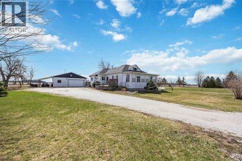 1061 Oil Springs LINE St Clair ON N0N1H0