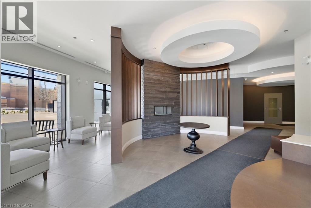 1 REDFERN Avenue Unit# 425