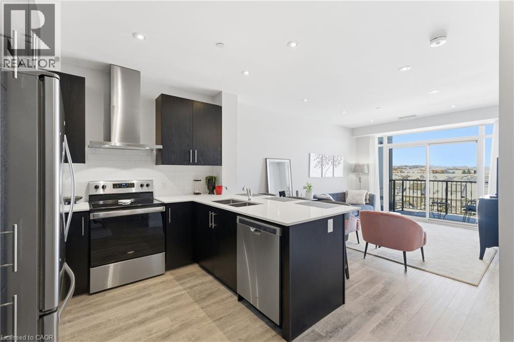 1 REDFERN Avenue Unit# 425