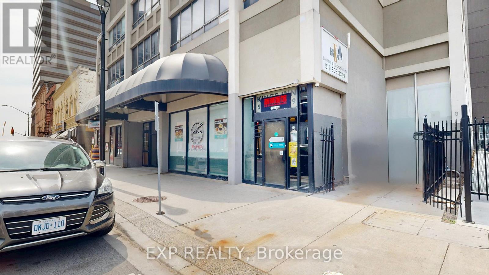 L10 - 186 KING STREET