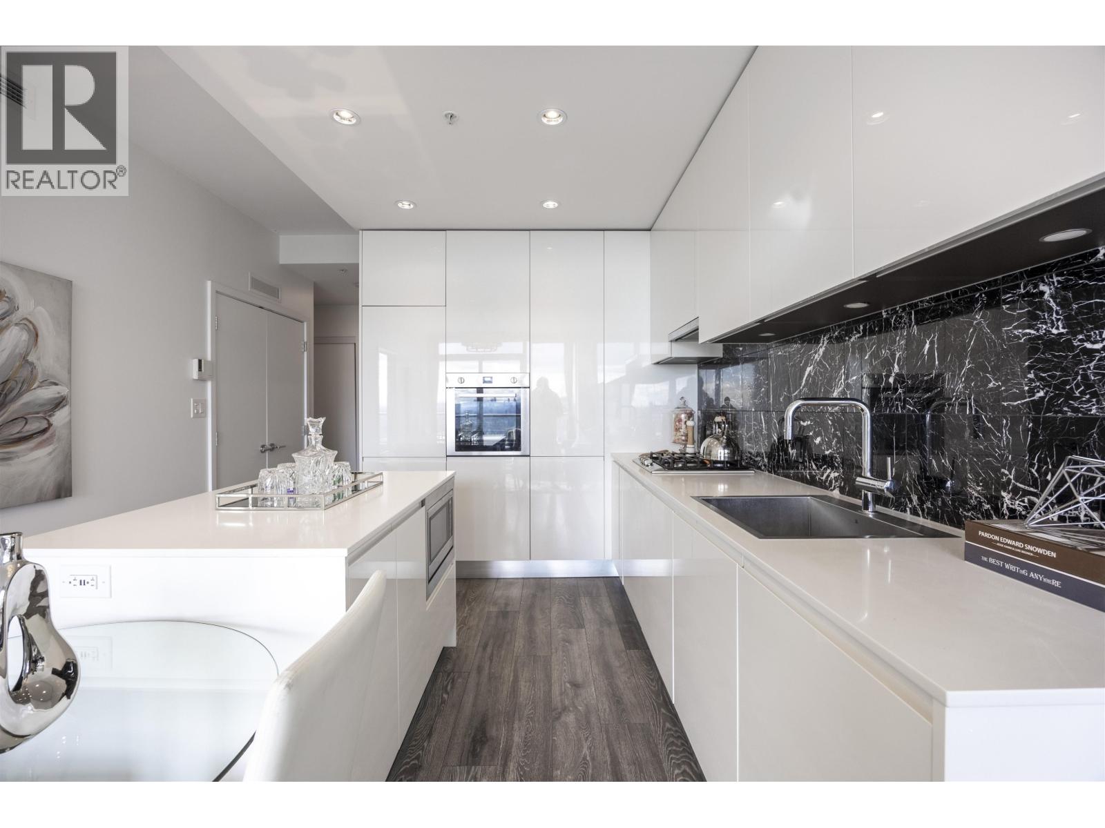 3301 4650 BRENTWOOD BOULEVARD