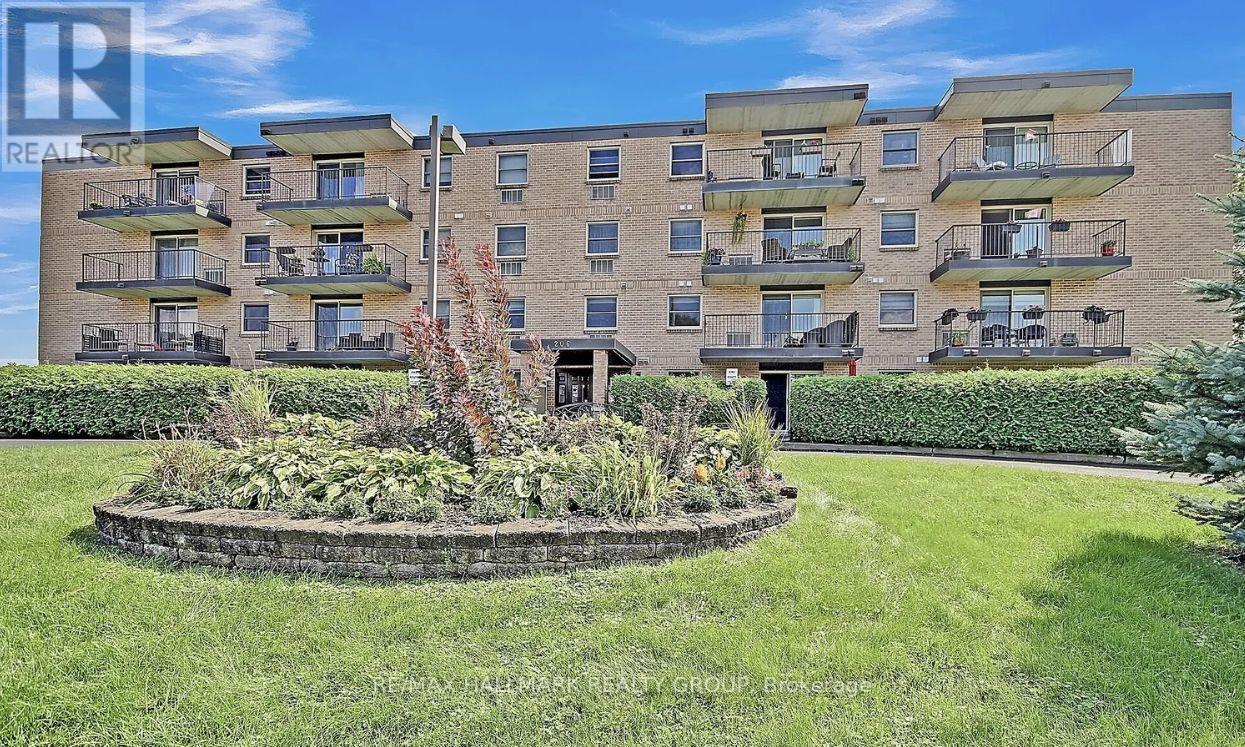 104 - 206 WOODWARD STREET