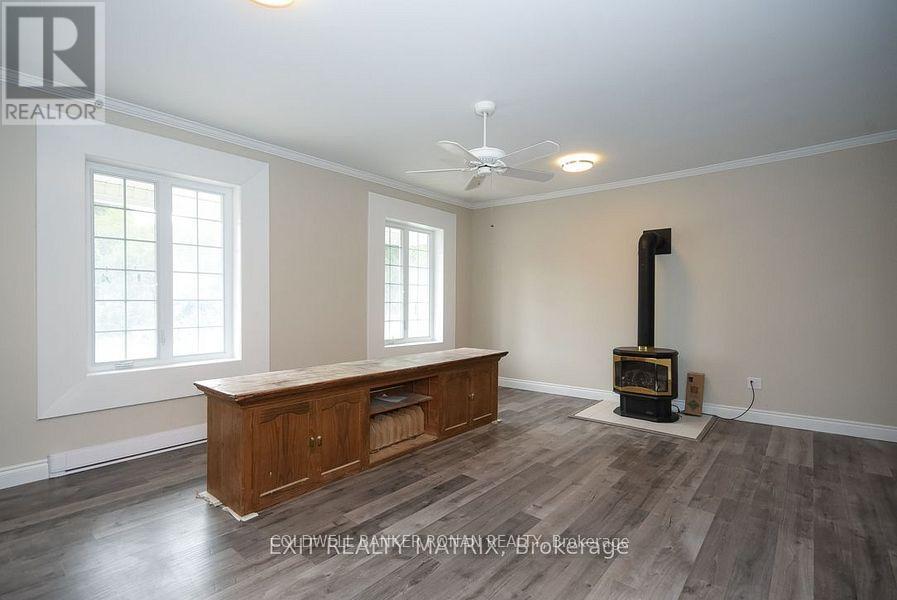 2 - 1429 MEADOW DRIVE