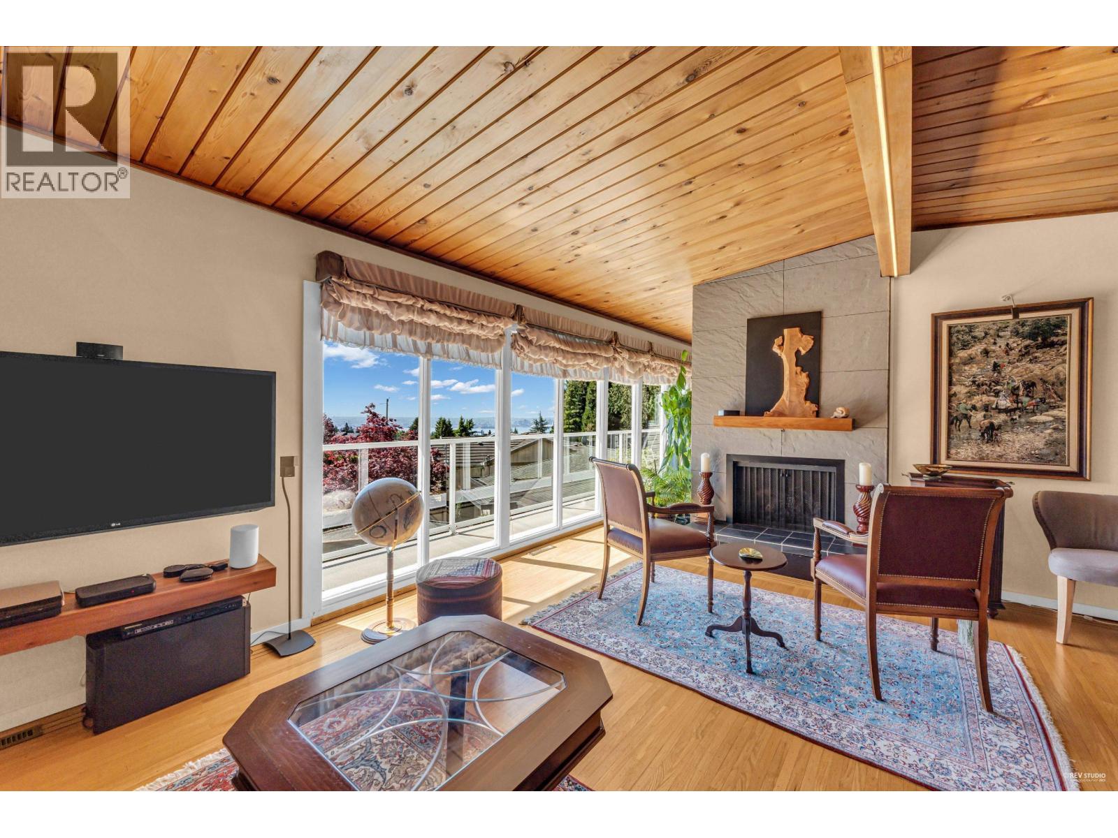 4323 VALENCIA AVENUE