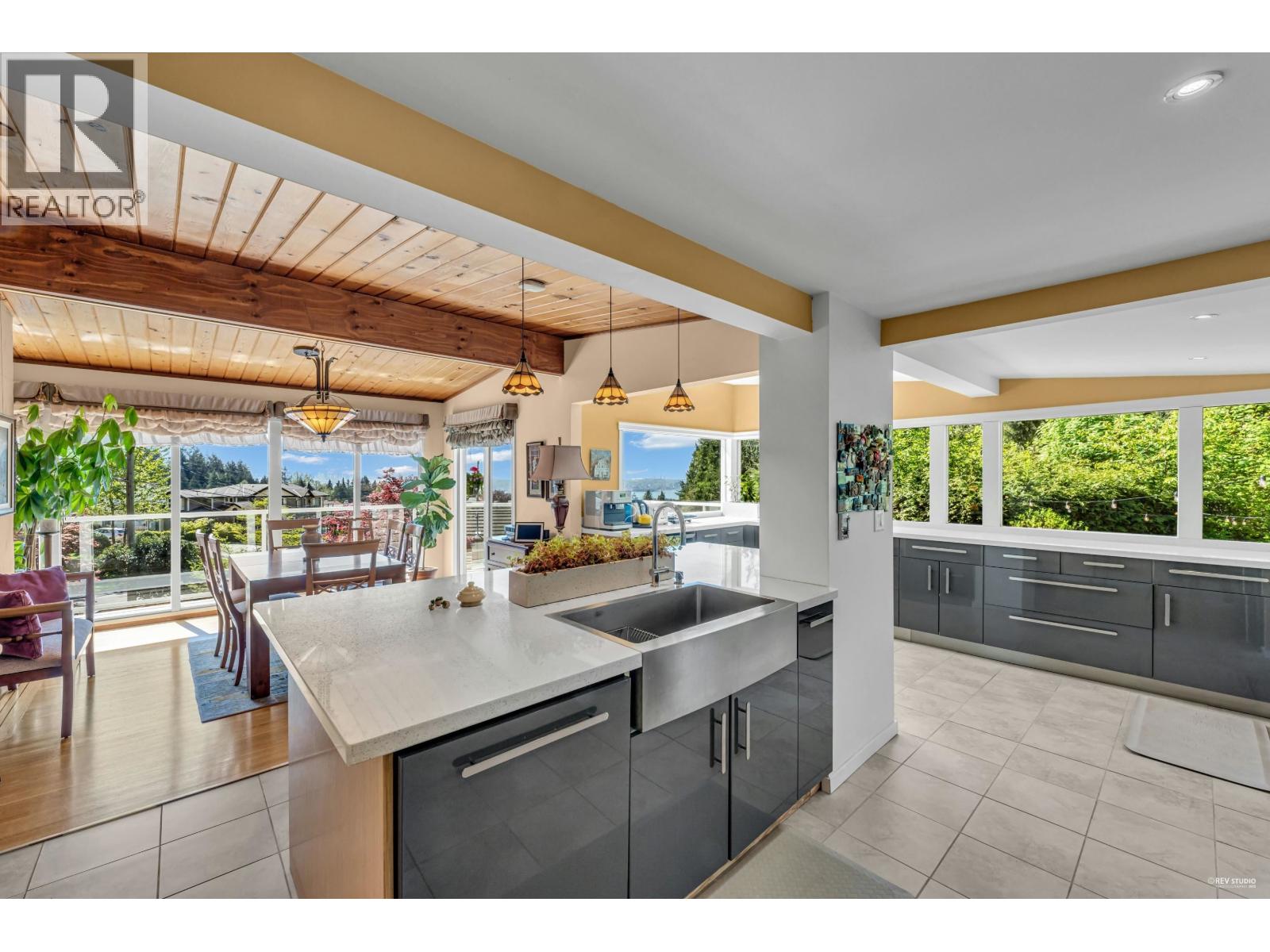 4323 VALENCIA AVENUE