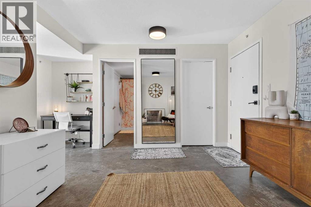 1805, 188 15 Avenue SW