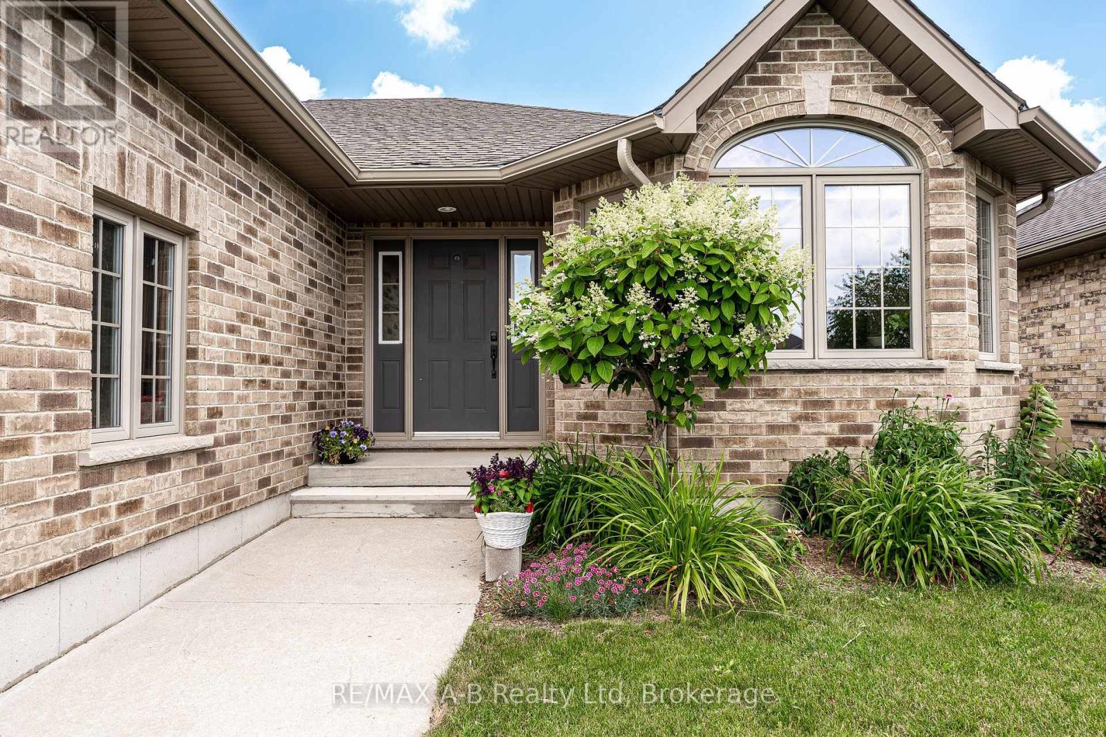 138 MILLSON CRESCENT