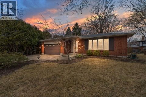 912 VARSITY CRESCENT Sarnia ON N7S4W2