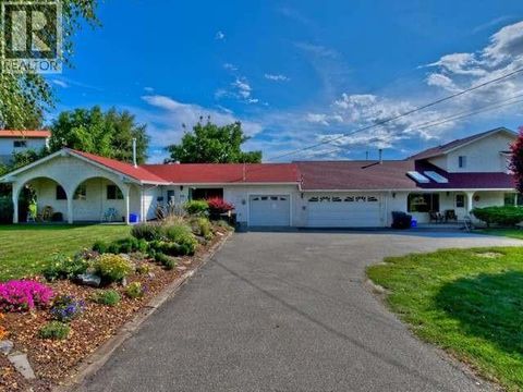 1220 MUNSON Avenue Penticton BC V2A8S5