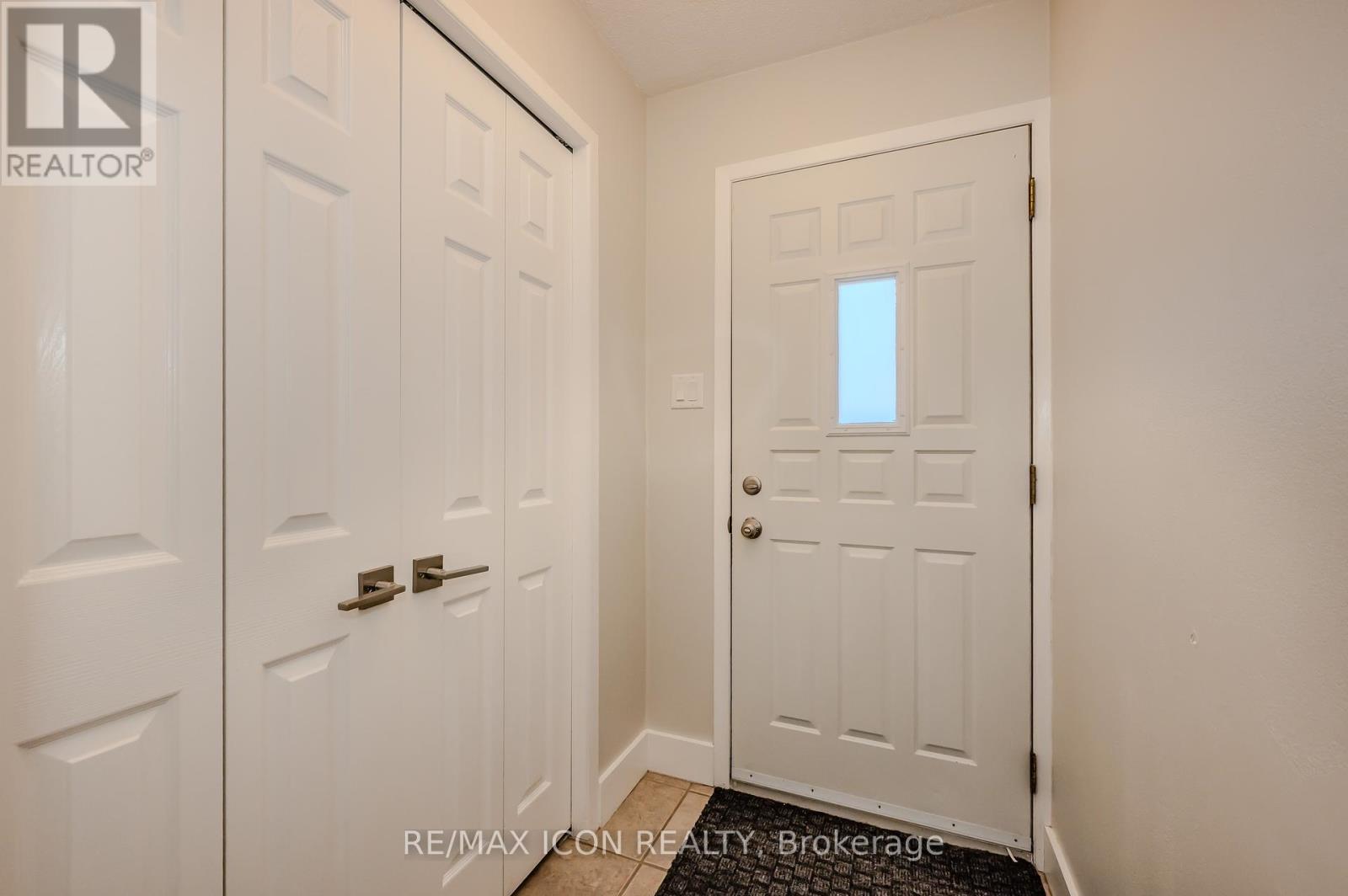 12 - 337 KINGSWOOD DRIVE