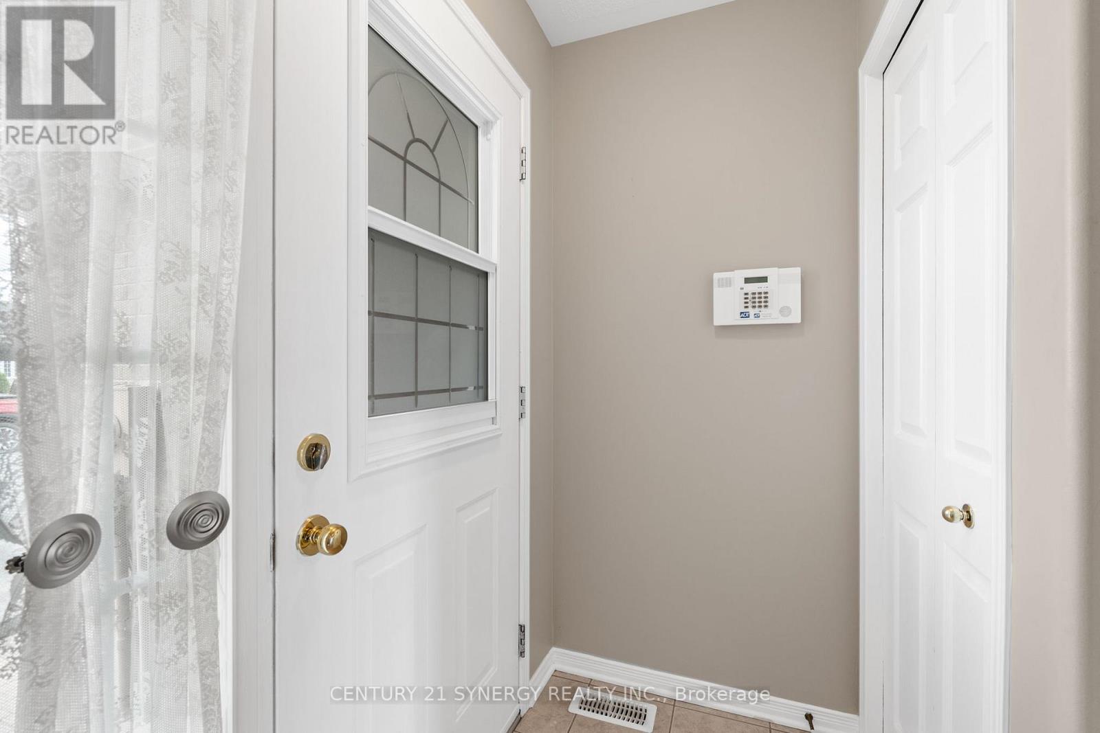 54 DR GORDON CRESCENT