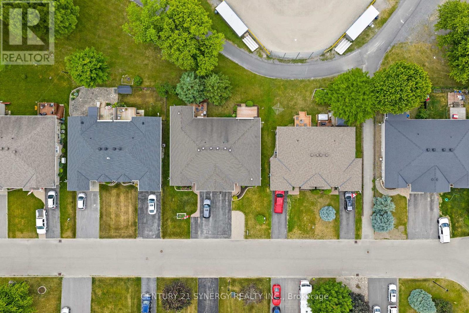 54 DR GORDON CRESCENT