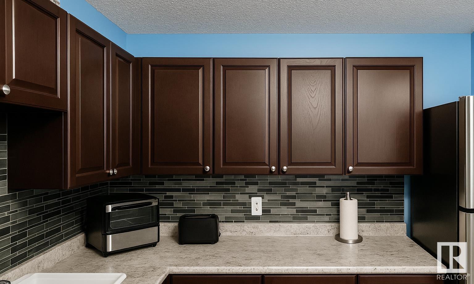 88 HABITAT CR NW