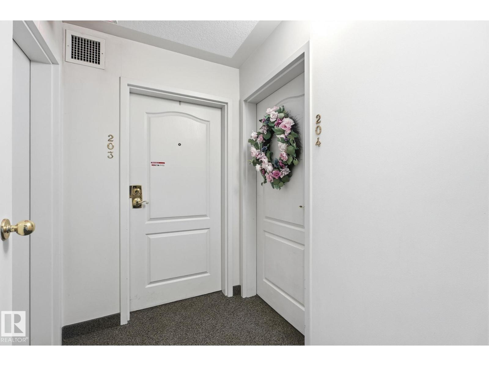 #204 10827 85 AV NW