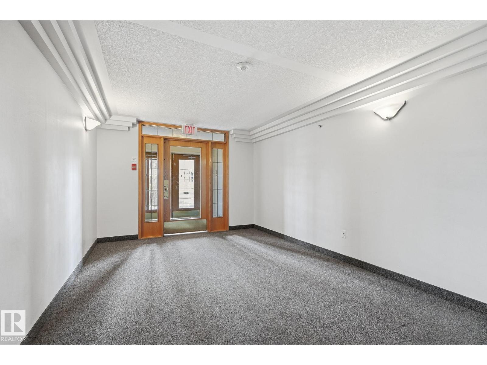 #204 10827 85 AV NW
