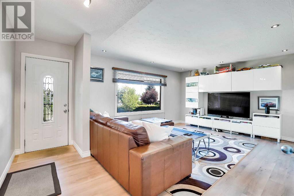 52 Harrow Crescent SW