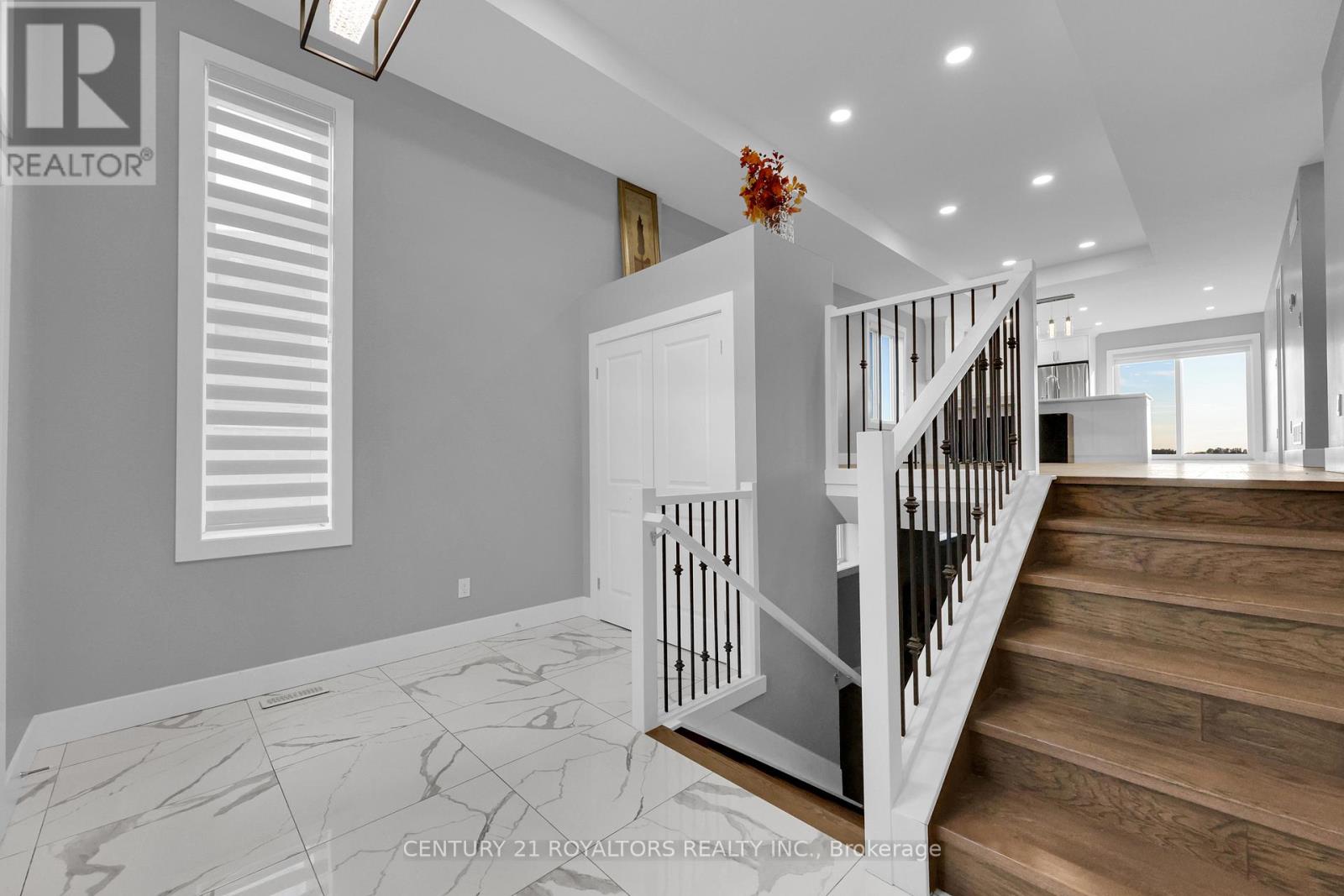 802 KEIL DRIVE