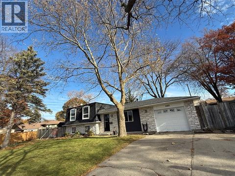 1508 Len AVENUE Sarnia ON N7S3N1