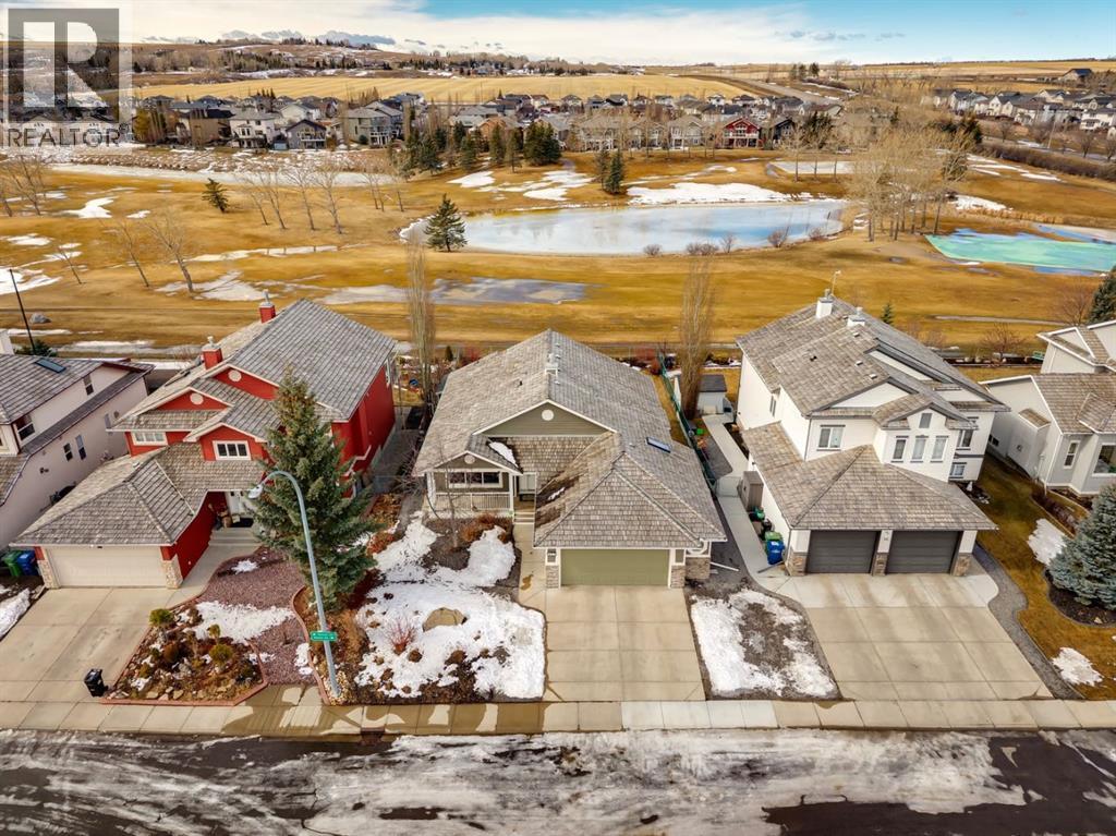 657 Woodside Court NW