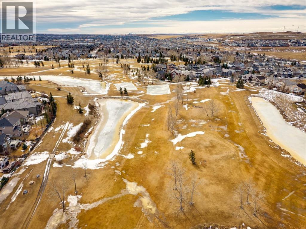 657 Woodside Court NW