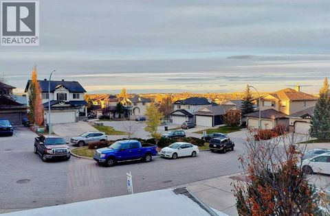 133 Panamount Court NW Calgary AB T3K5S1