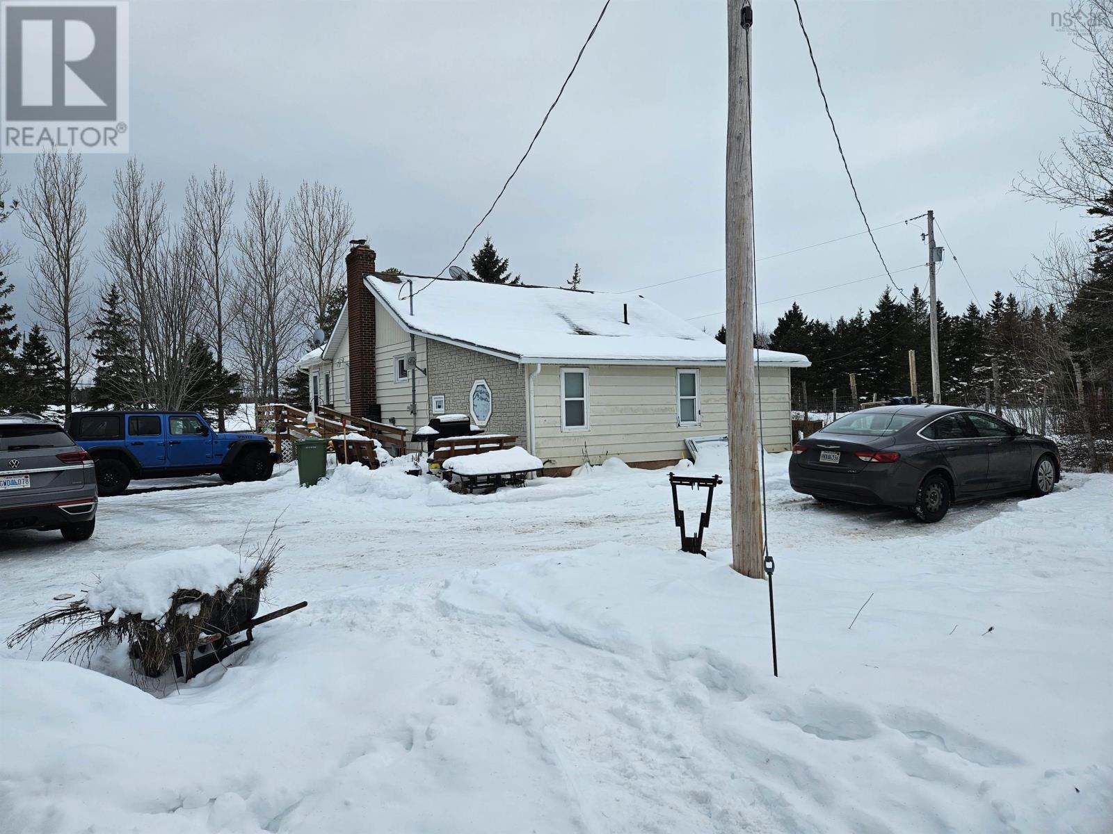 9521 Highway 6 Highway