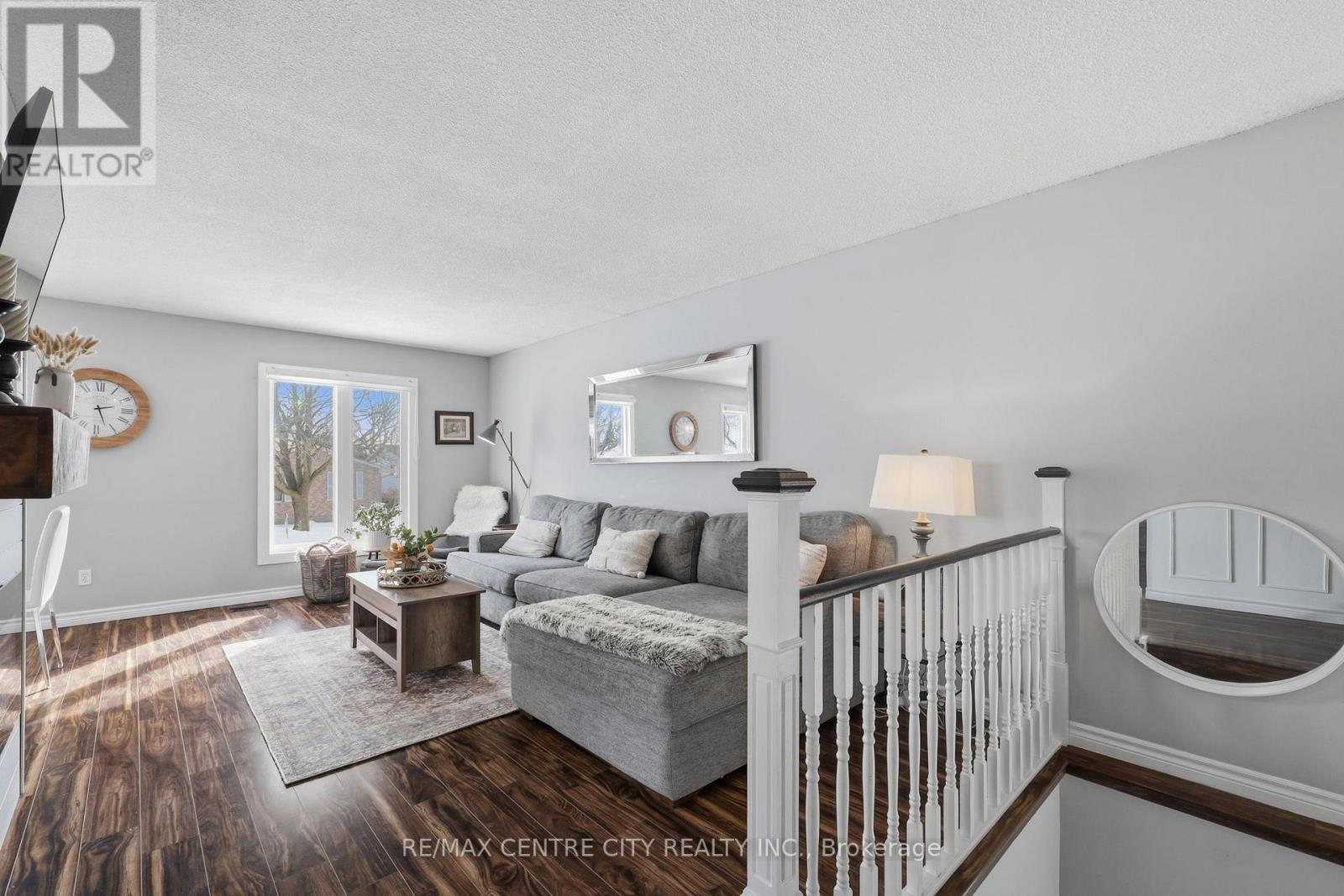 50 PATIENCE CRESCENT