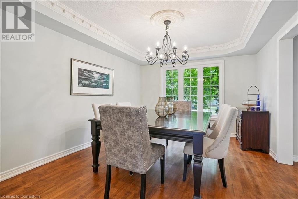105 RIVER GLEN Boulevard