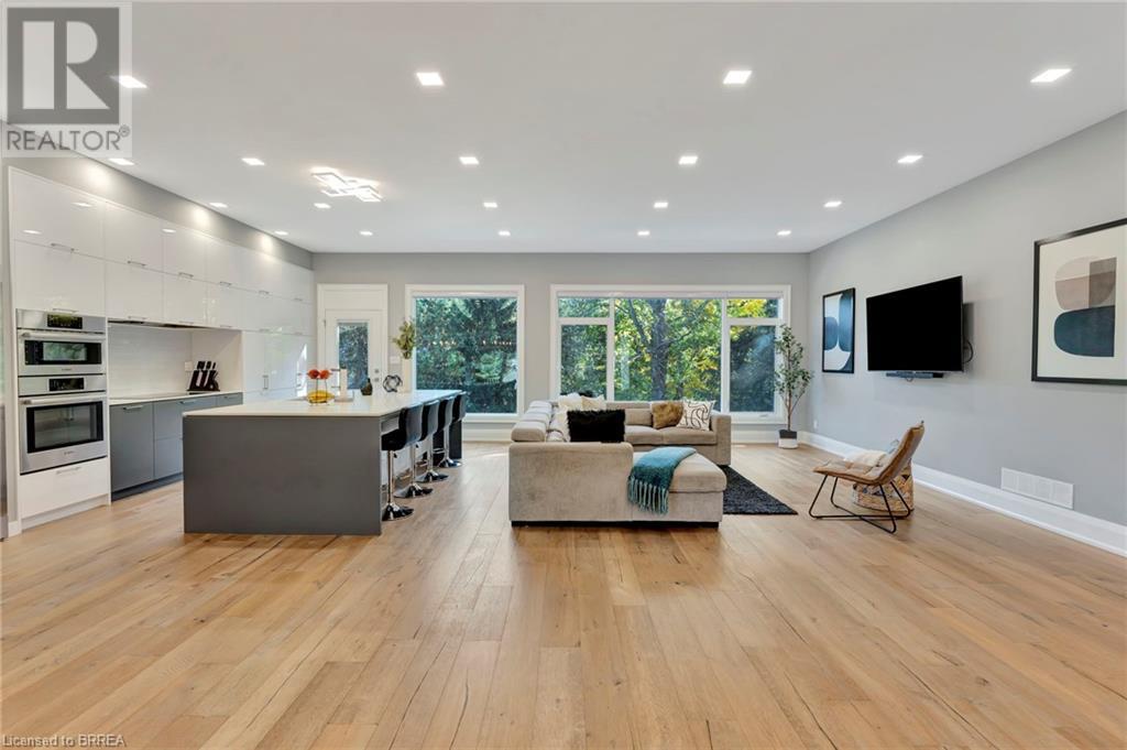 1 GAYWOOD Gardens