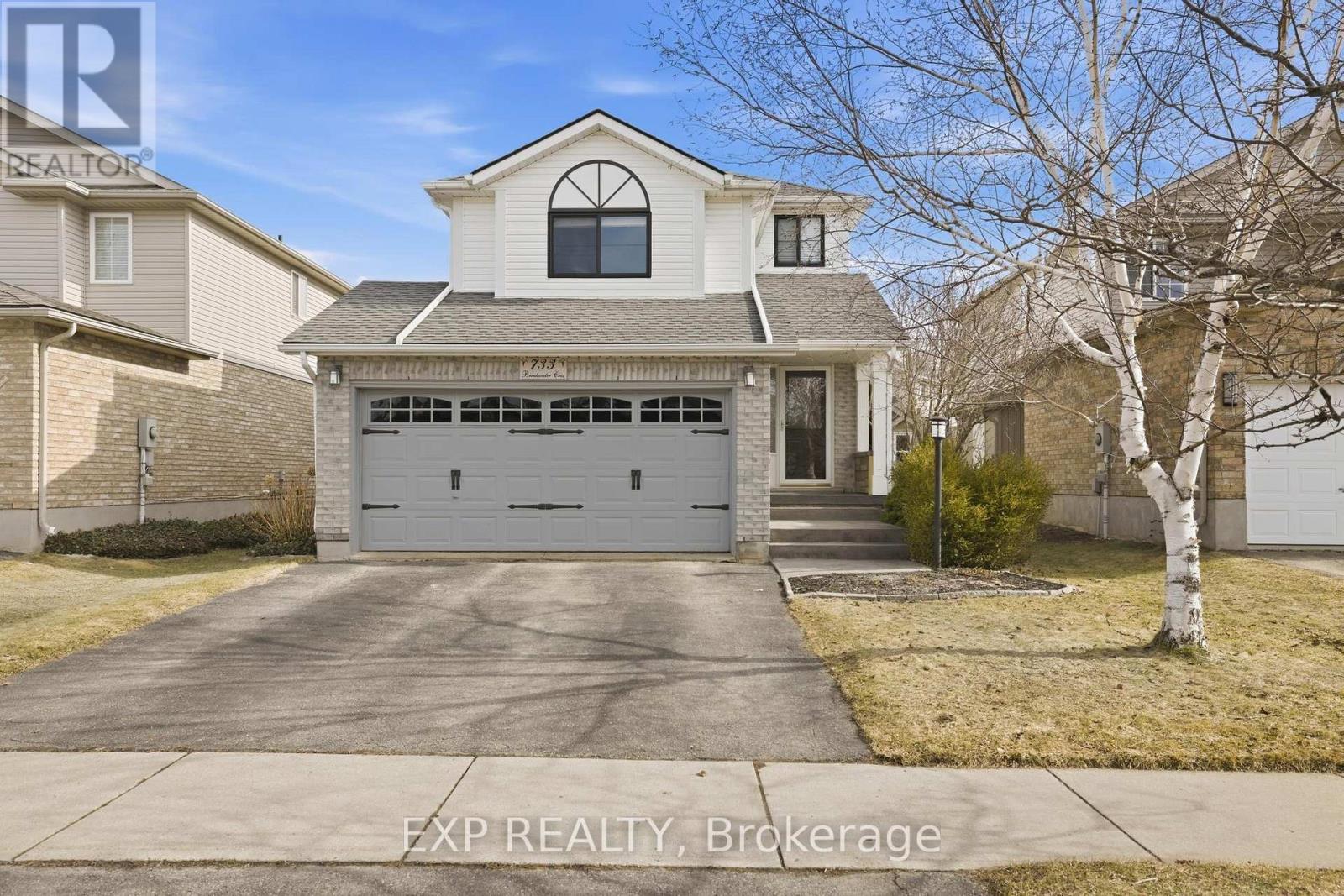 733 BREAKWATER CRESCENT